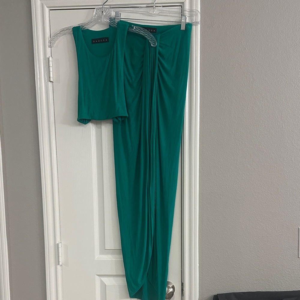 Green Two-Piece Maxi Skirt Set
